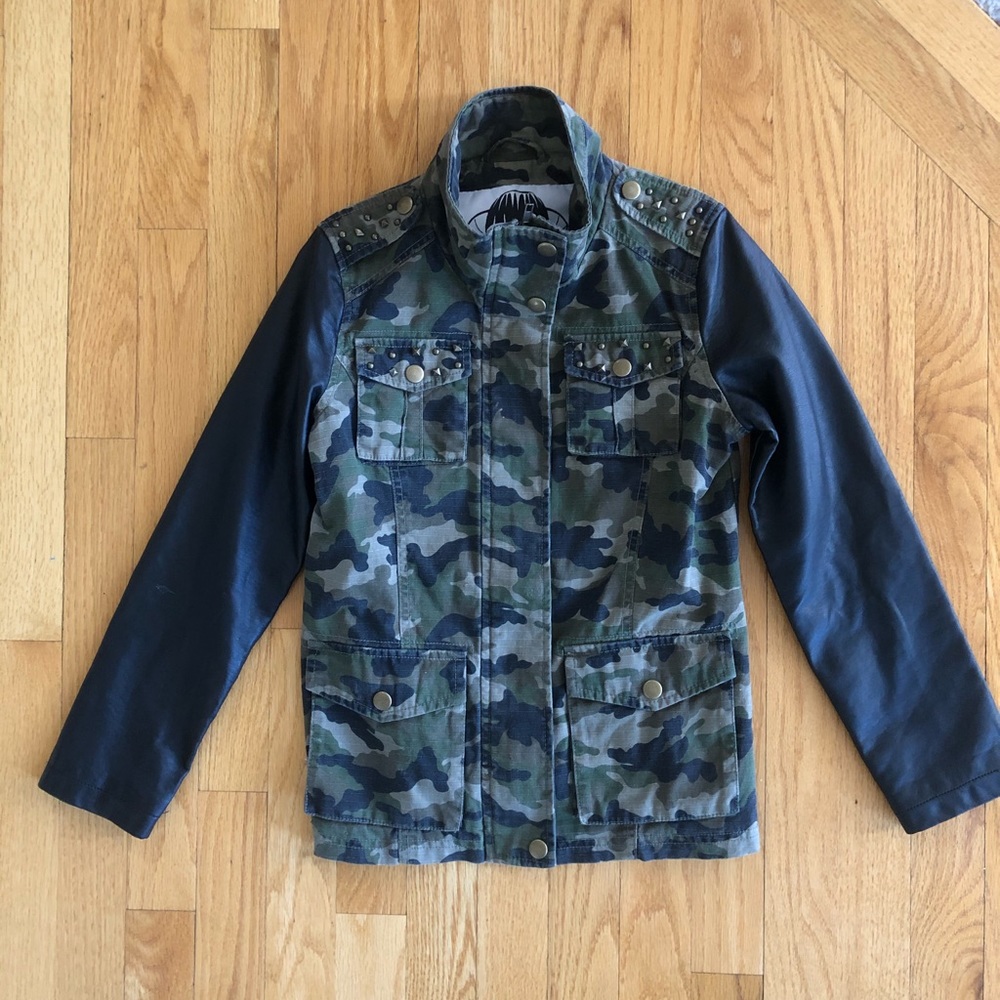 Nordstrom kids Girls Camo jacket
